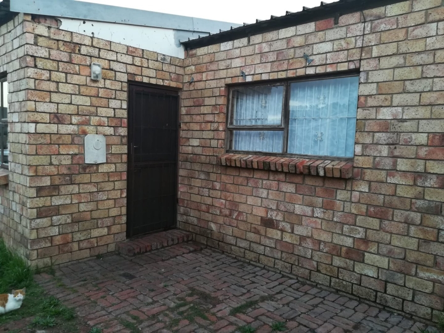 6 Bedroom Property for Sale in Bethelsdorp Eastern Cape